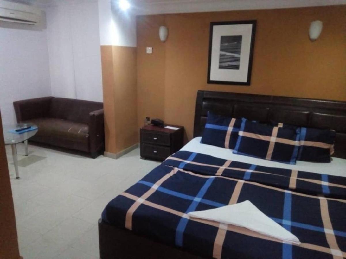 Theodawn Hotels @ Suite 29 Ikeja Eksteriør billede