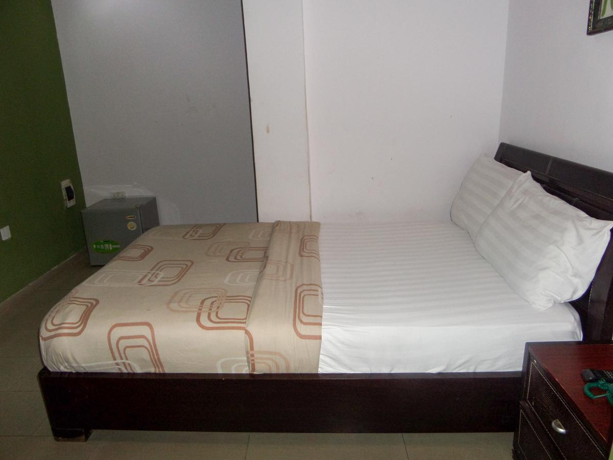 Theodawn Hotels @ Suite 29 Ikeja Eksteriør billede