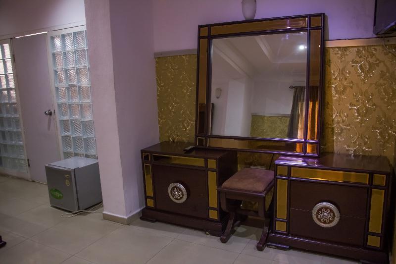 Theodawn Hotels @ Suite 29 Ikeja Eksteriør billede