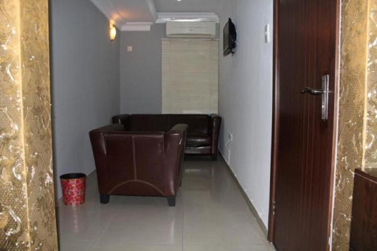Theodawn Hotels @ Suite 29 Ikeja Eksteriør billede