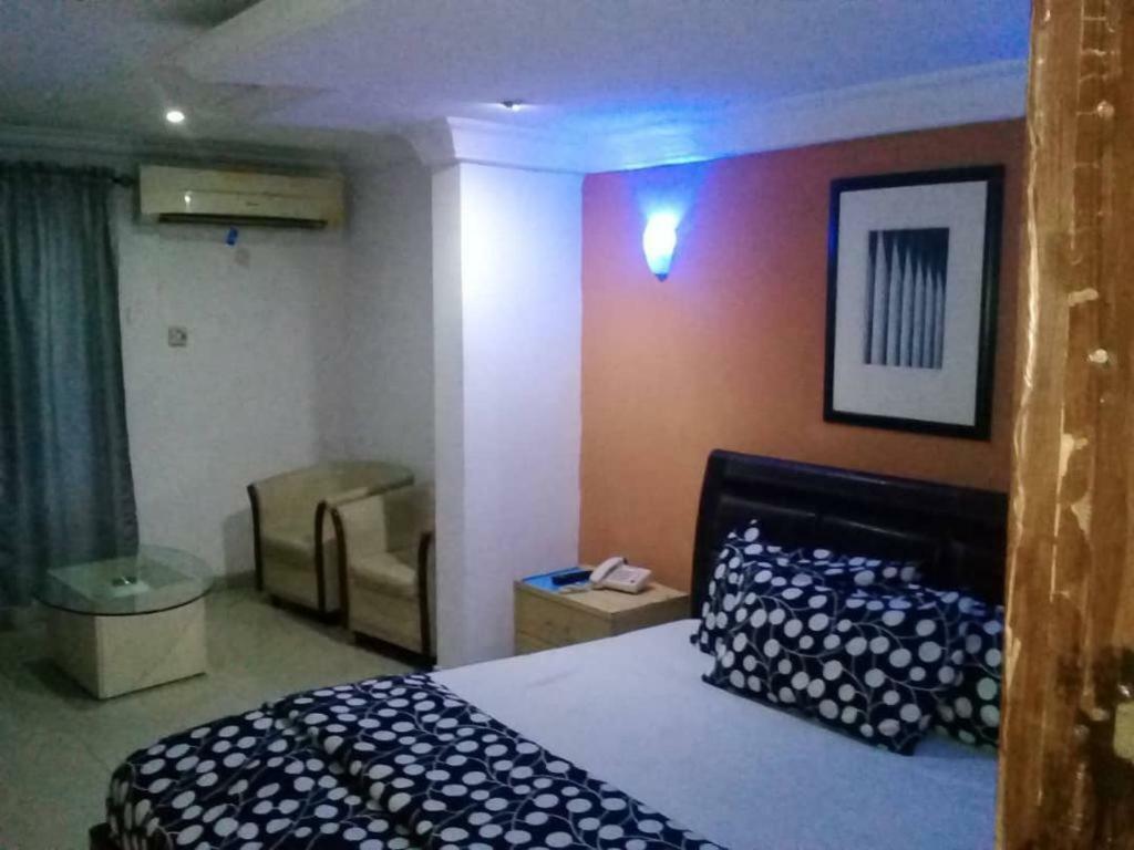 Theodawn Hotels @ Suite 29 Ikeja Eksteriør billede